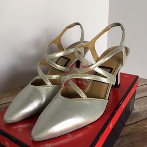 Nina Kathyna L Silver Metallic Lame Pumps 8M